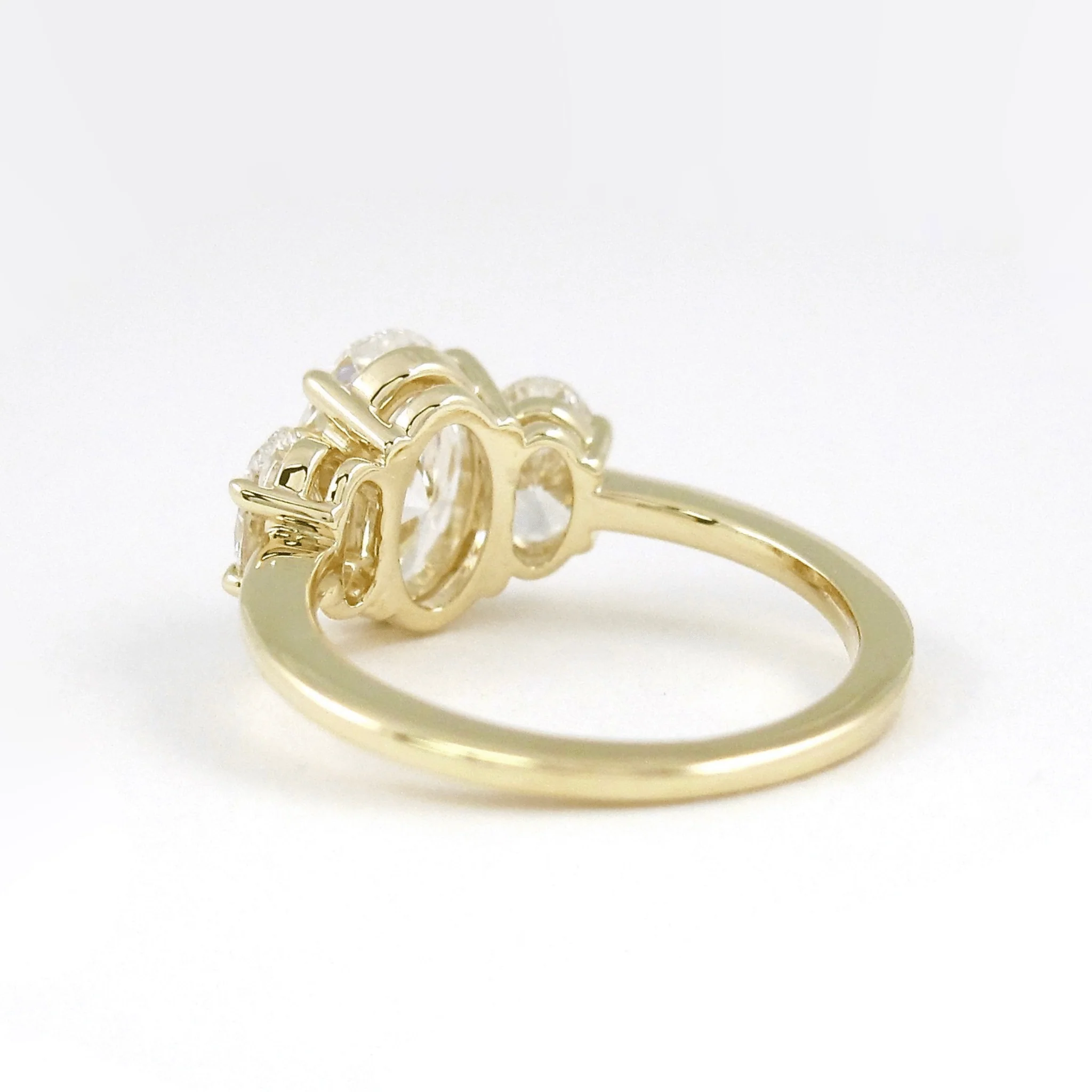 1.00 Carats Oval Cut Lab Grown Diamond Engagement Ring - Image 14