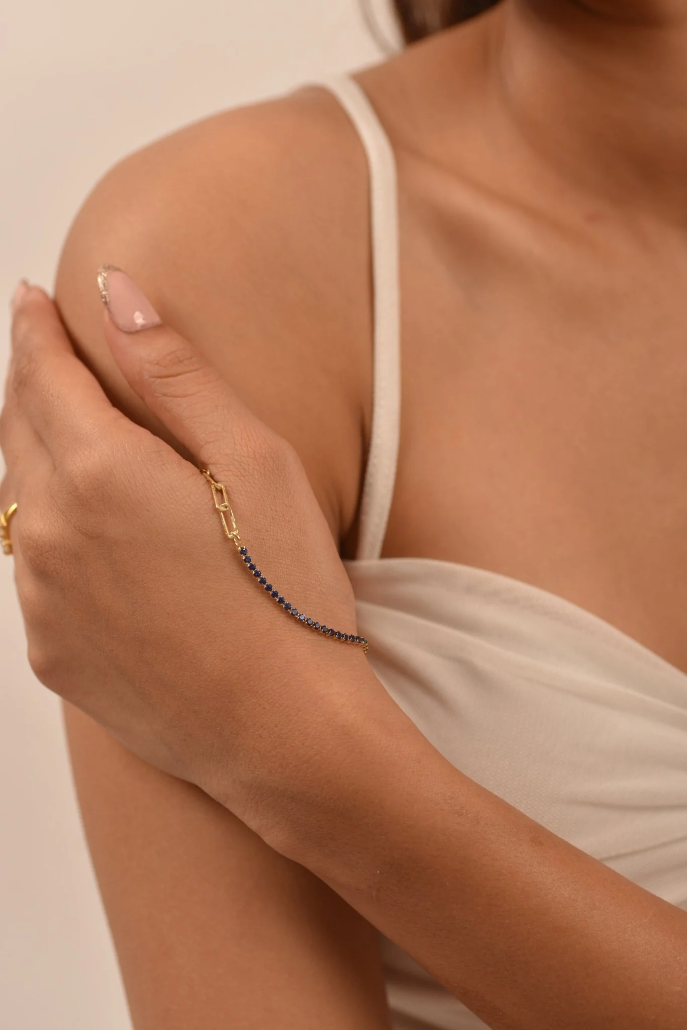 1.36 Carat Natural Blue Sapphire Paperclip 50-50 Tennis Bracelet - Image 5