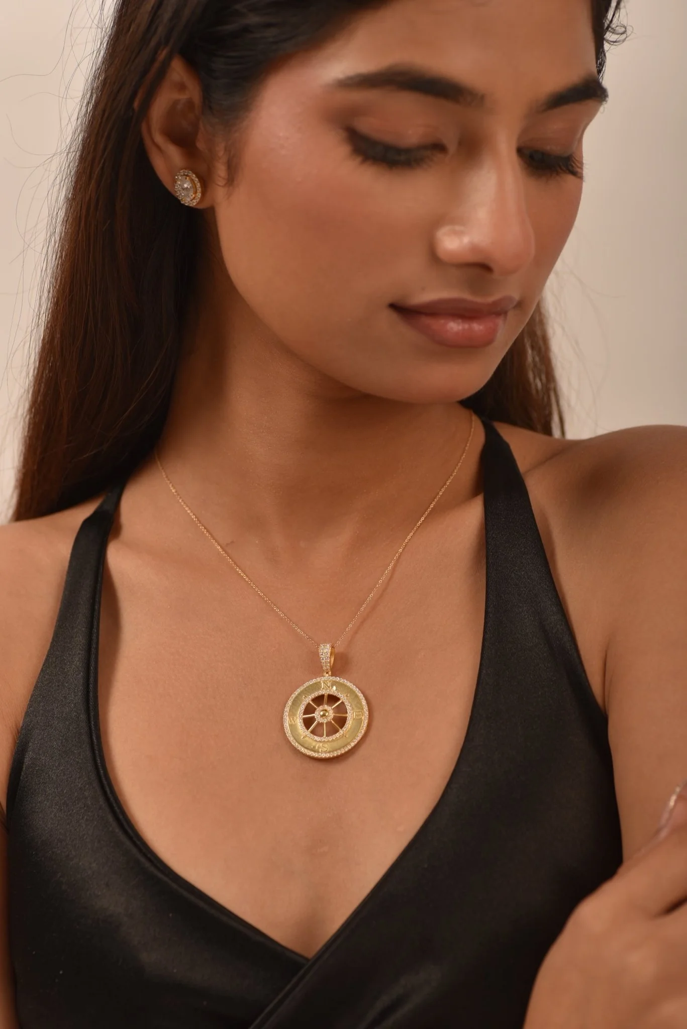 1 Carat Pave Diamond Compass Pendant Necklace - Image 2