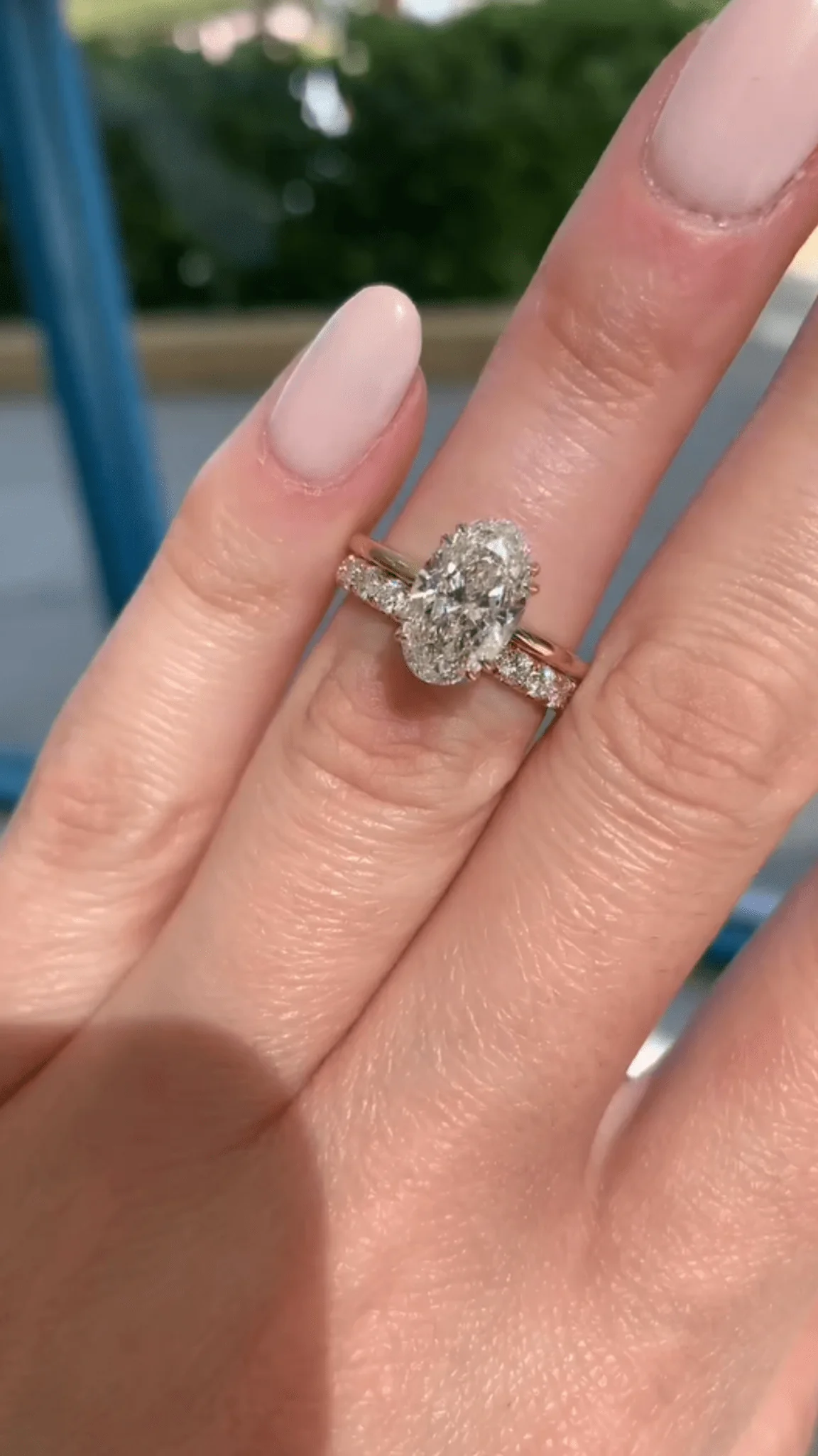 2 Carat Oval Cut 8 V Prongs Minimalist Engagement Ring - Image 6