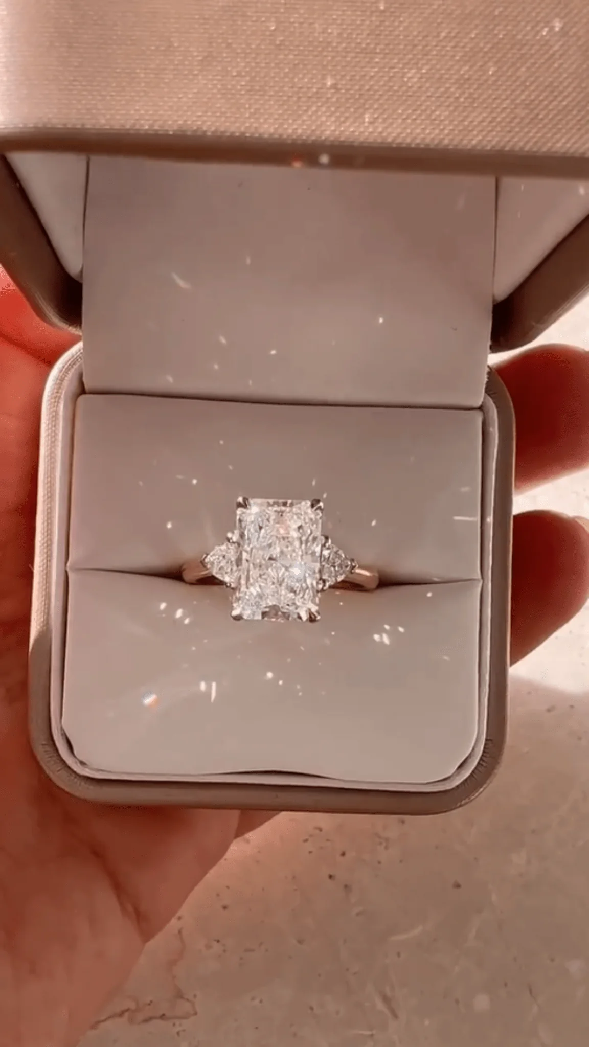 3.00 Carat Radiant Cut Diamond Engagement Ring - Image 6