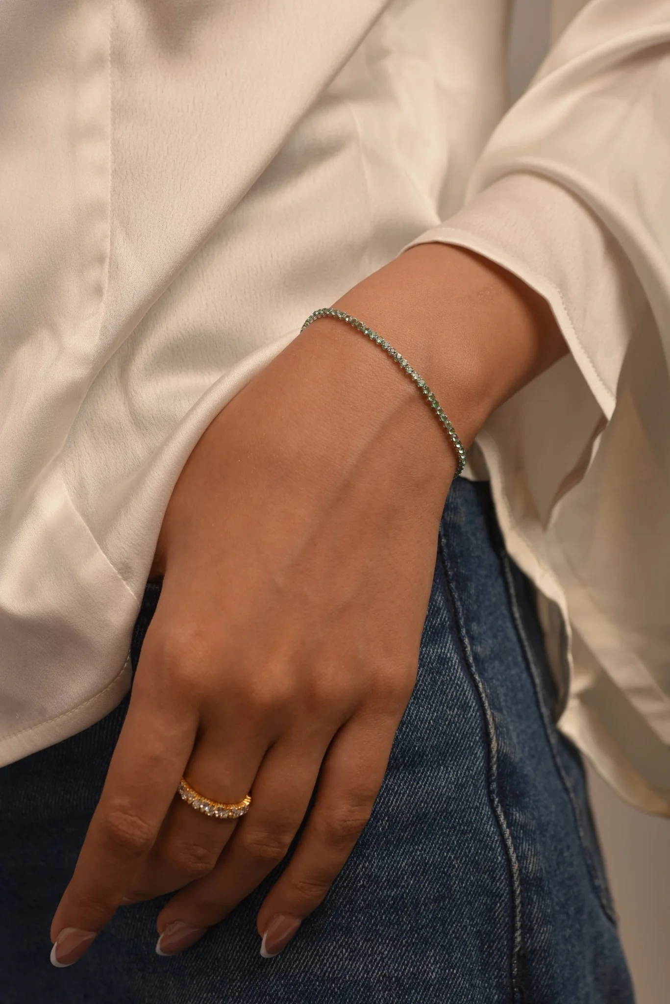 3.02 Carats Natural Emerald Tennis Bracelet in 14K/18K Yellow Gold - Image 10