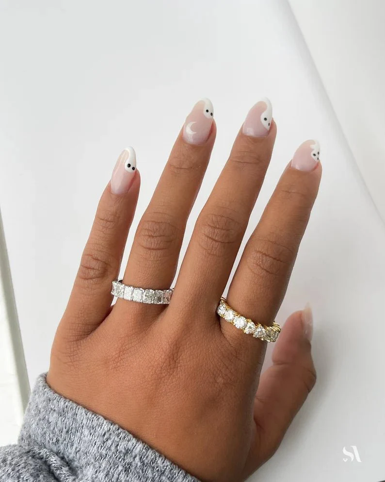 4.50 Carat Radiant Cut Diamond Statement Band - Image 4