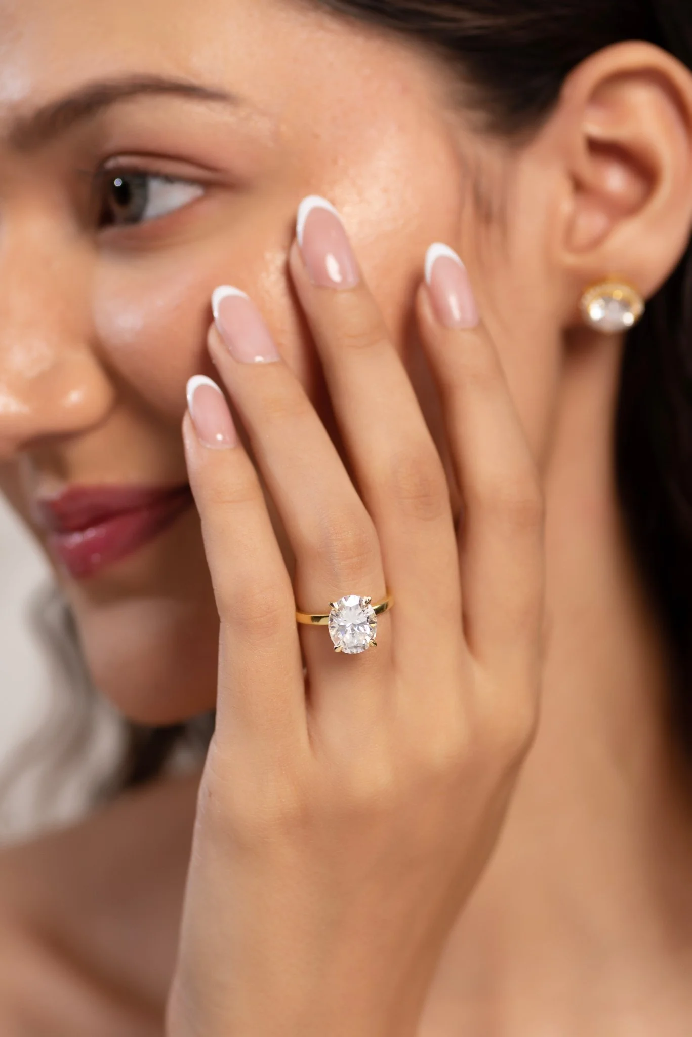 4 Carat Oval Cut Diamond Engagement Ring - Image 2