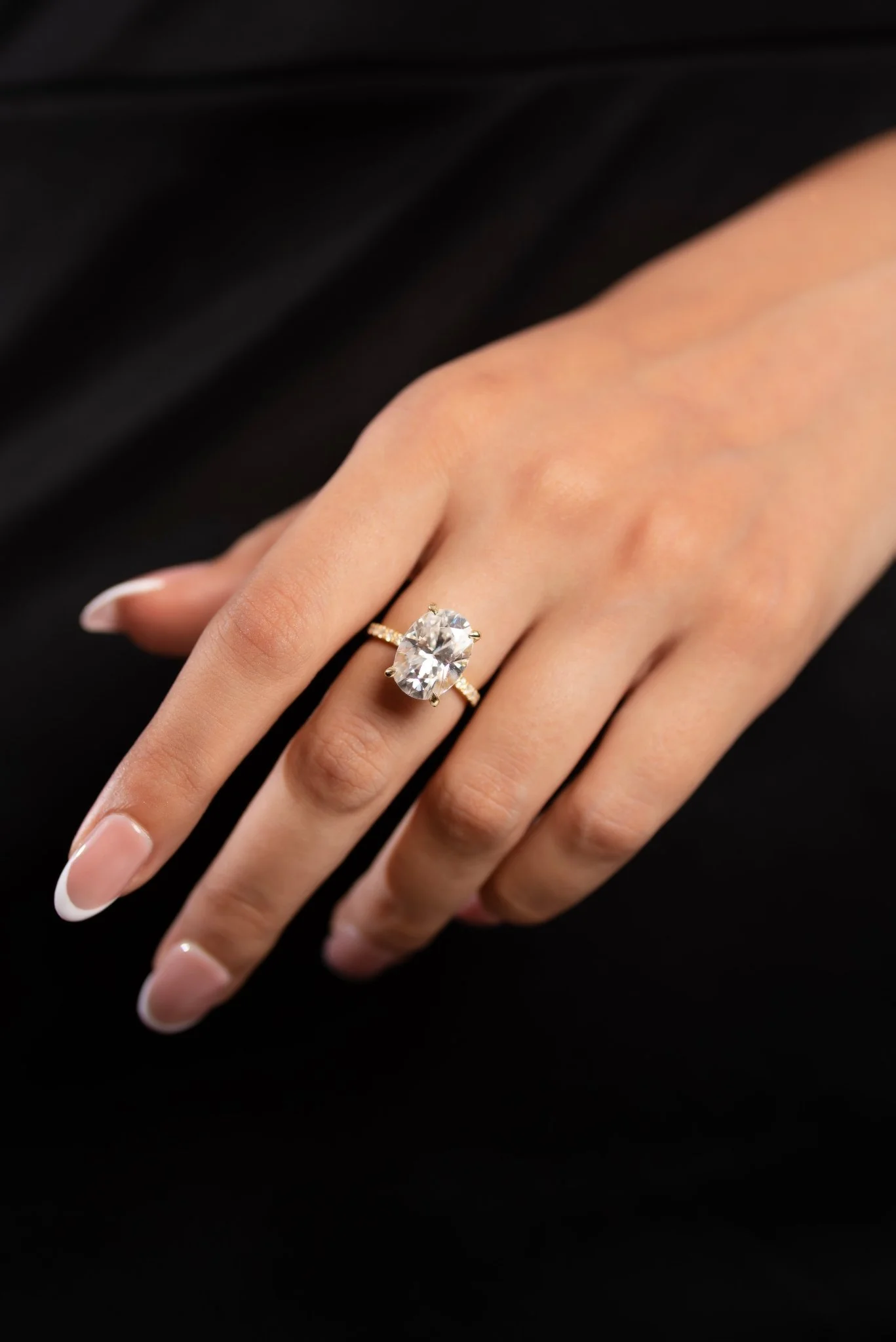 5 Carat Oval Cut Diamond Wedding Ring - Image 6