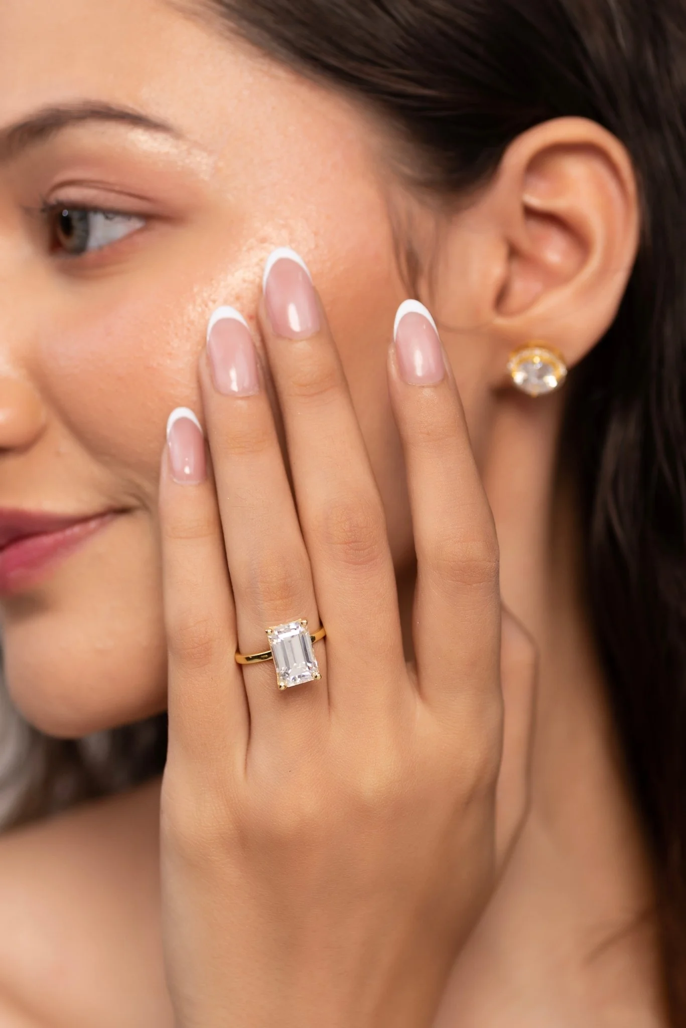 7 Carat Emerald Cut Diamond Solitaire Engagement Ring - Image 2