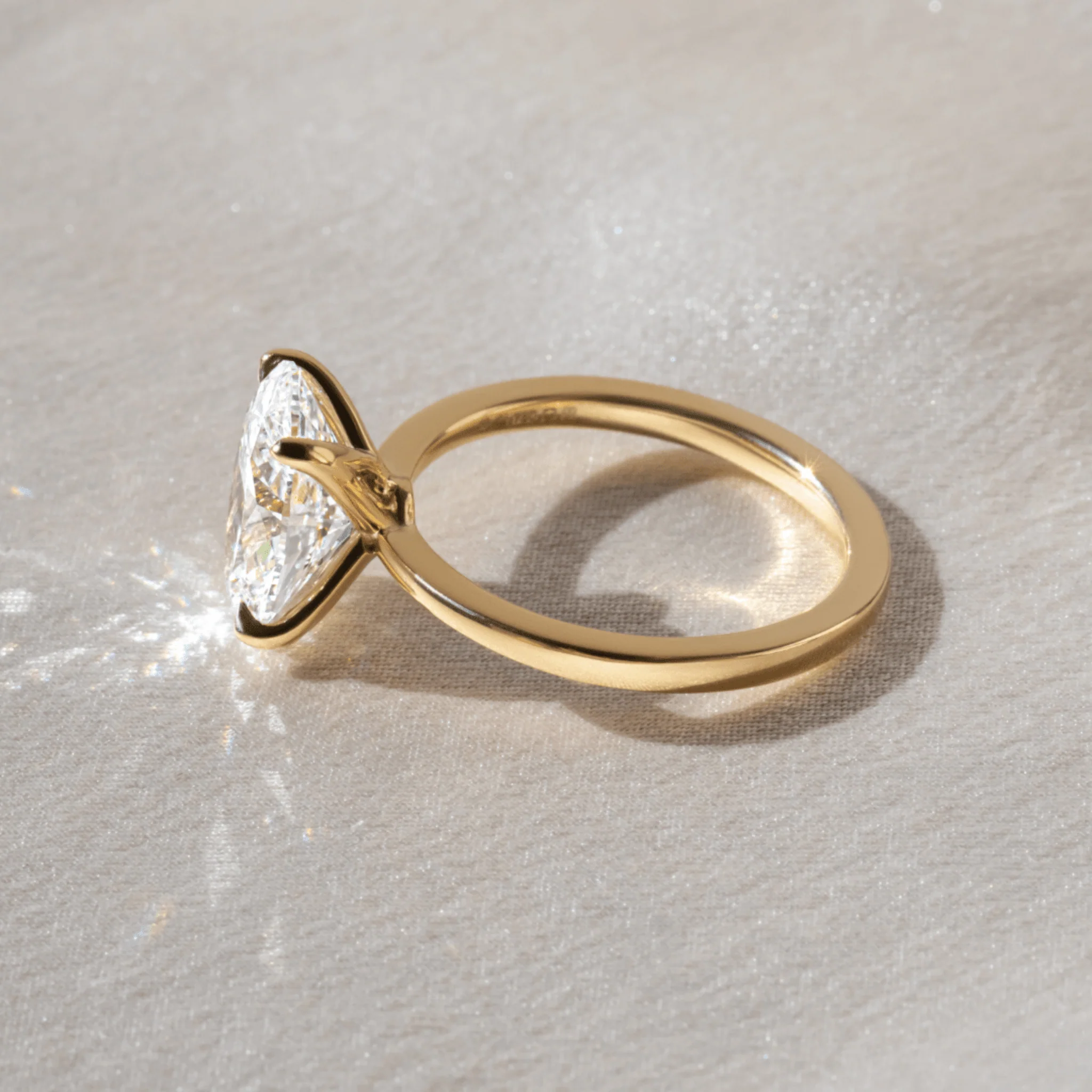 2.25 Carat Oval Cut Diamond Engagement Ring - Image 5