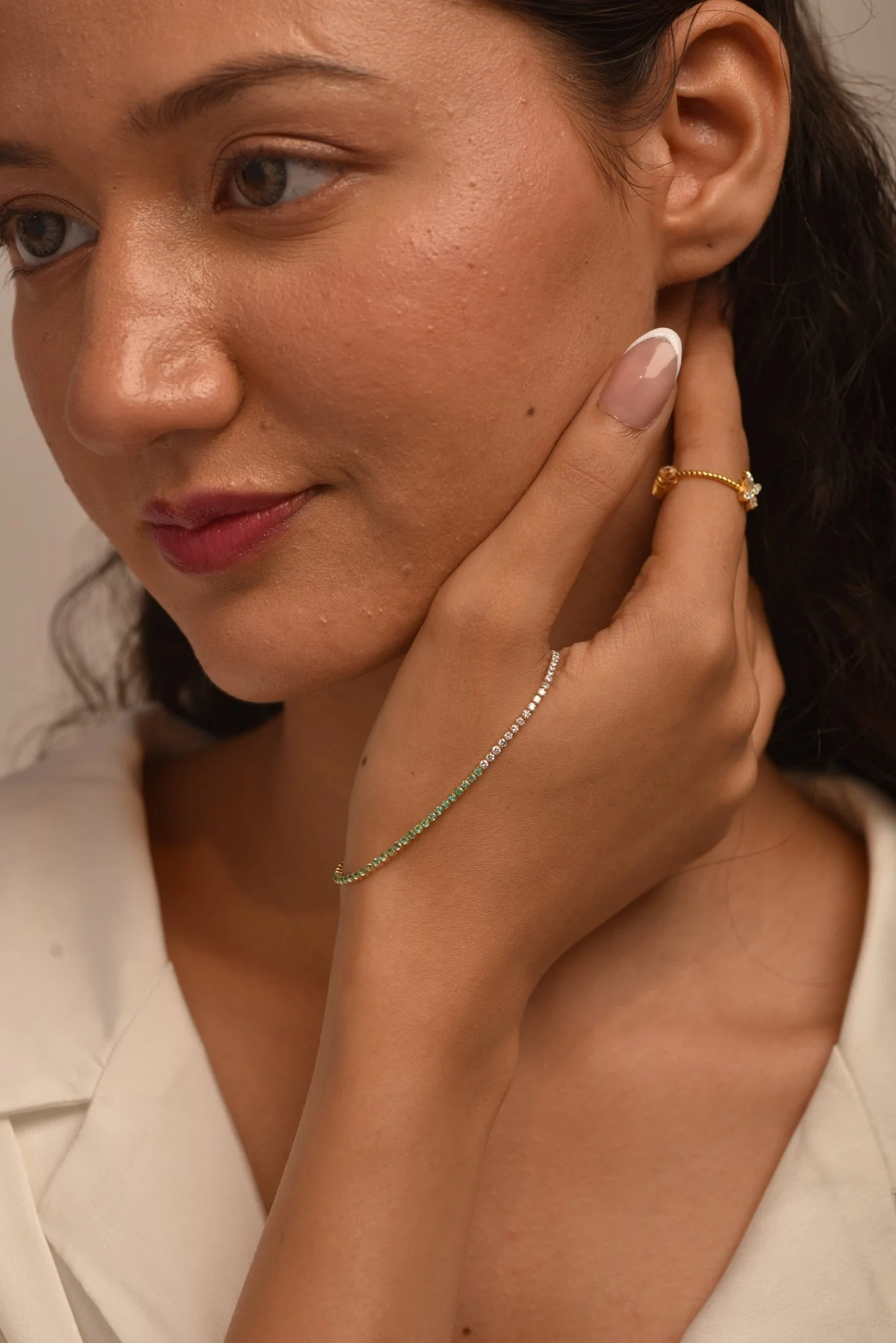 Natural Emerald & Lab Grown Diamond 50-50 Custom Tennis Bracelet in 14K/18K Gold - Image 3