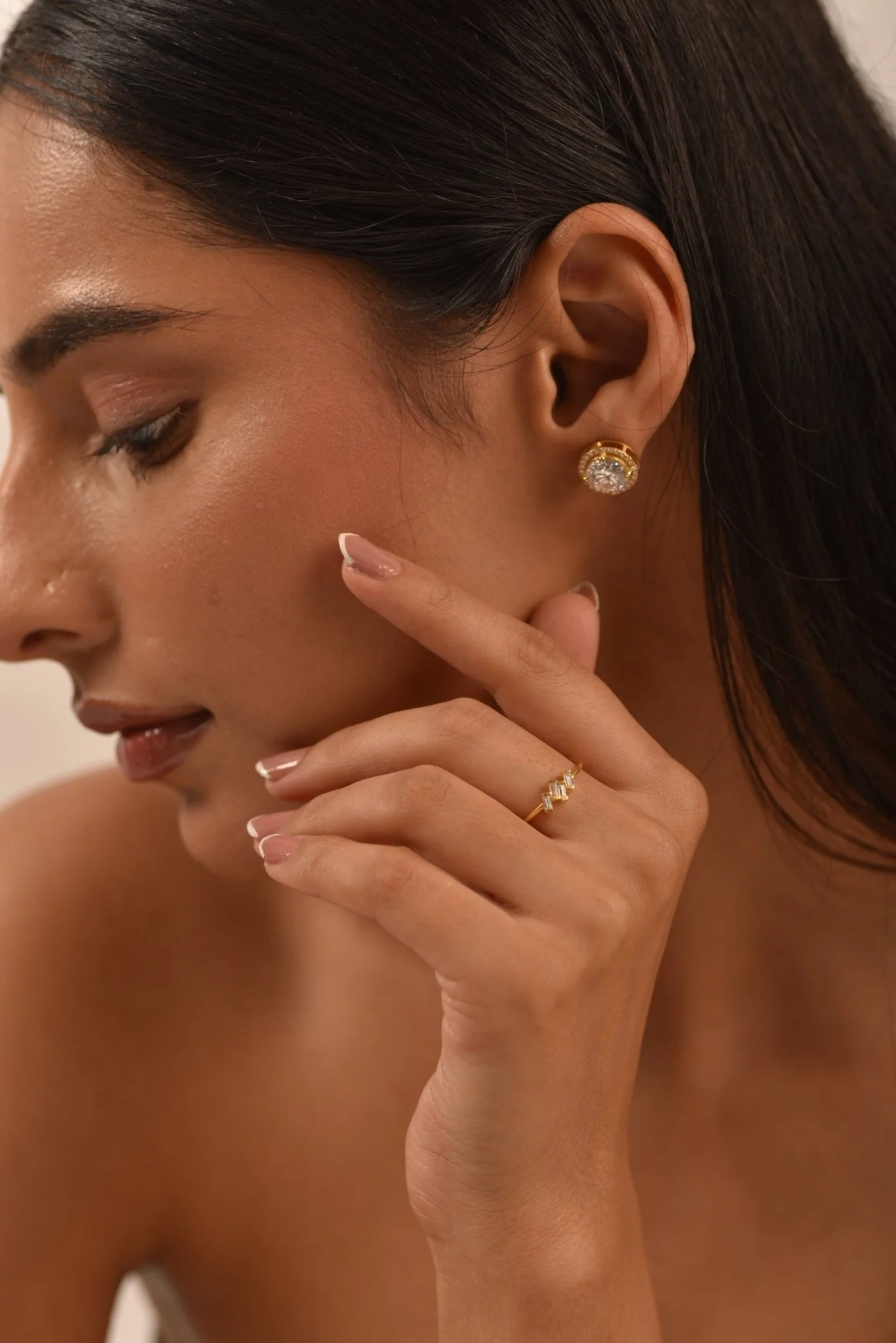 Tilted Baguette Diamond Ring - Image 5